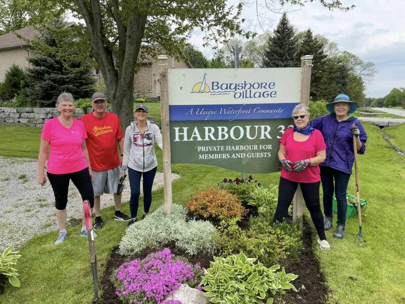 Spring Planting at Harbour 33